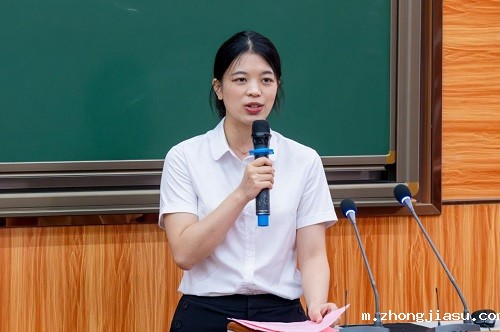 梁汶岚发言.jpg