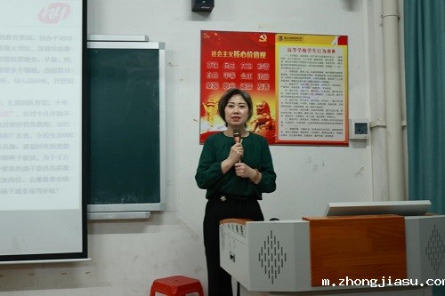 企业宣讲会现场.jpg